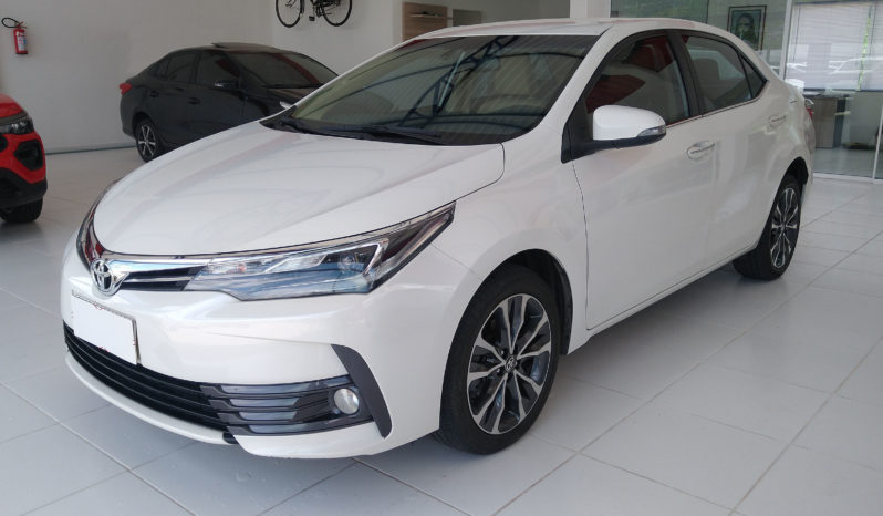 Corolla Altis 2018 – Branco Pérola completo